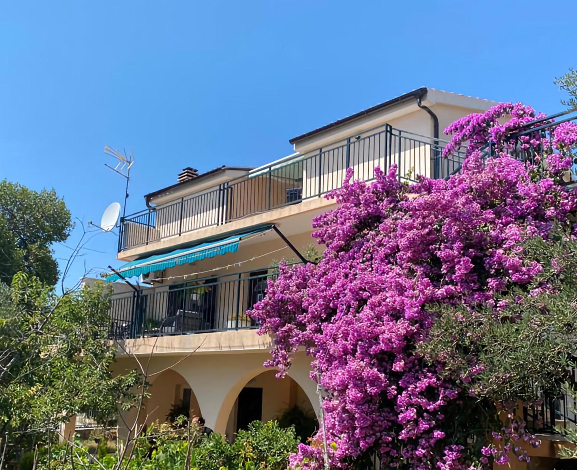 Apartments Lilly Zaboric Exterior foto