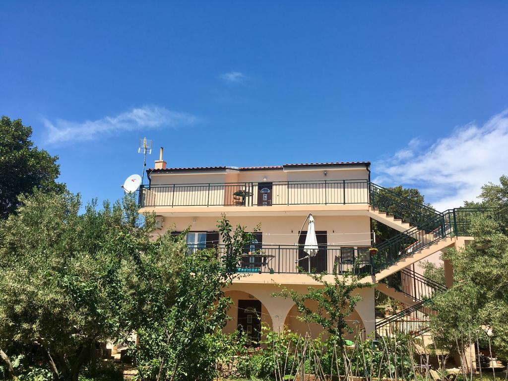 Apartments Lilly Zaboric Exterior foto